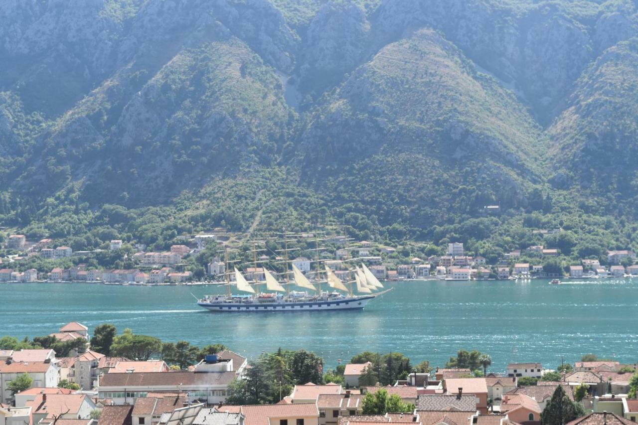 Apartments Sea View Kotor Eksteriør bilde