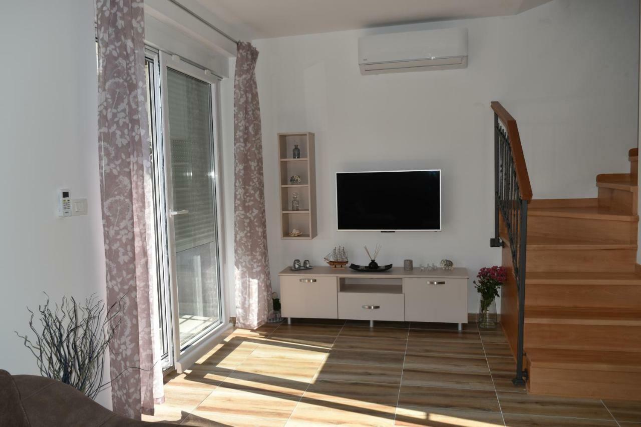 Apartments Sea View Kotor Eksteriør bilde