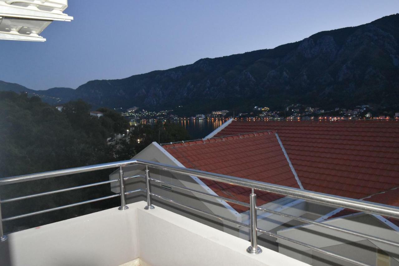 Apartments Sea View Kotor Eksteriør bilde