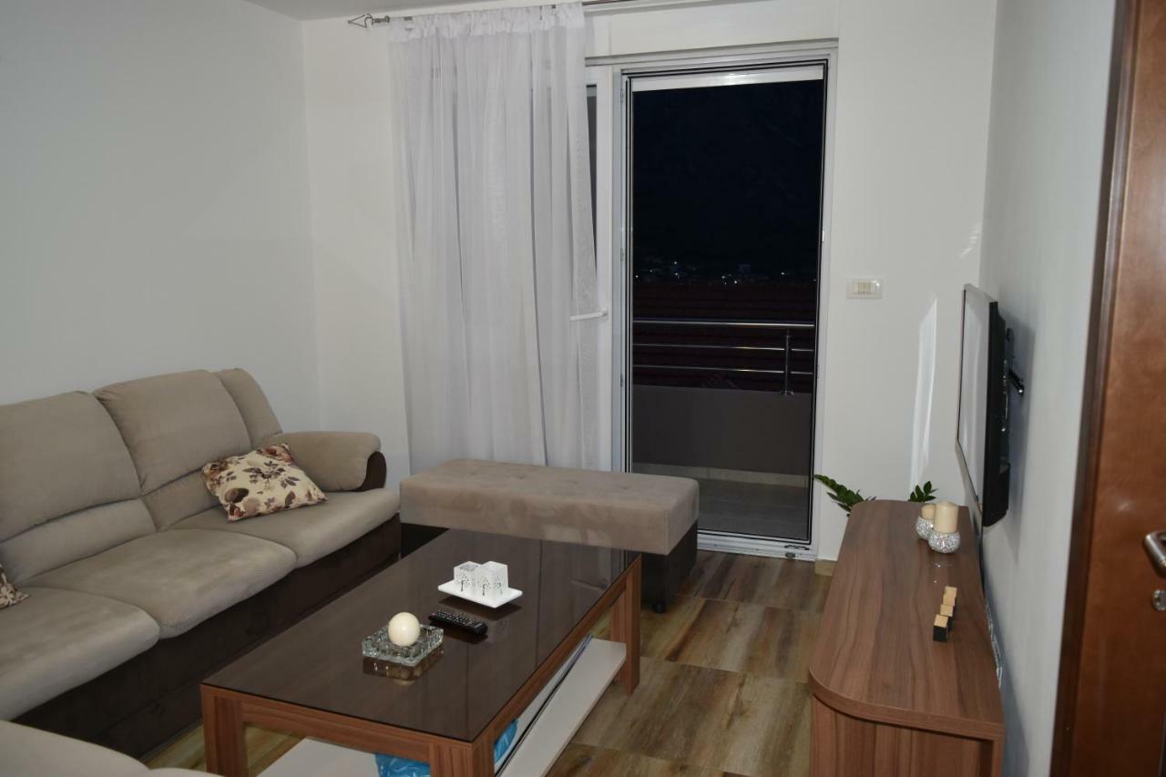 Apartments Sea View Kotor Eksteriør bilde